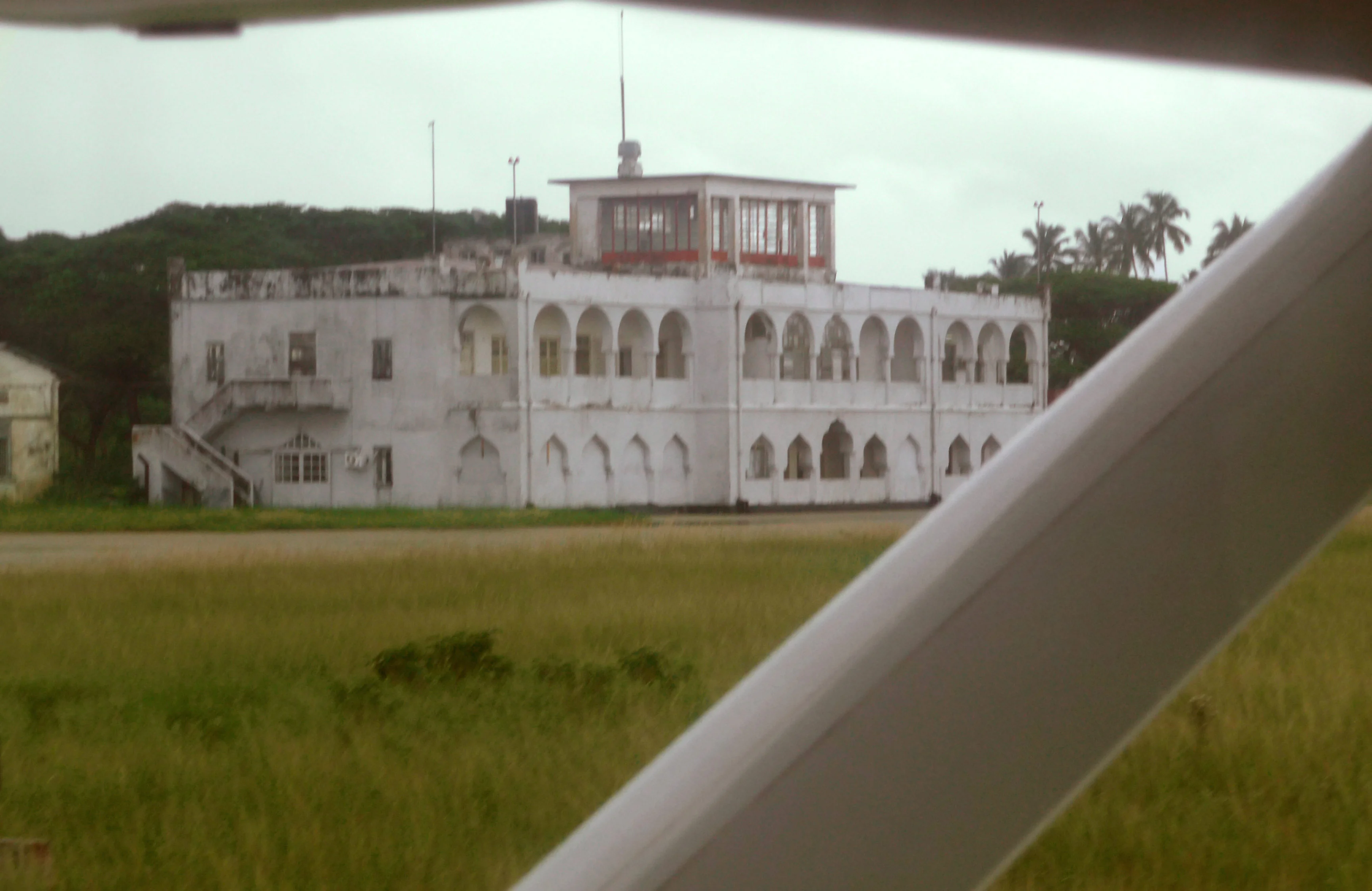 27 Cafe Zanzibar Airport Hotel - Image 17