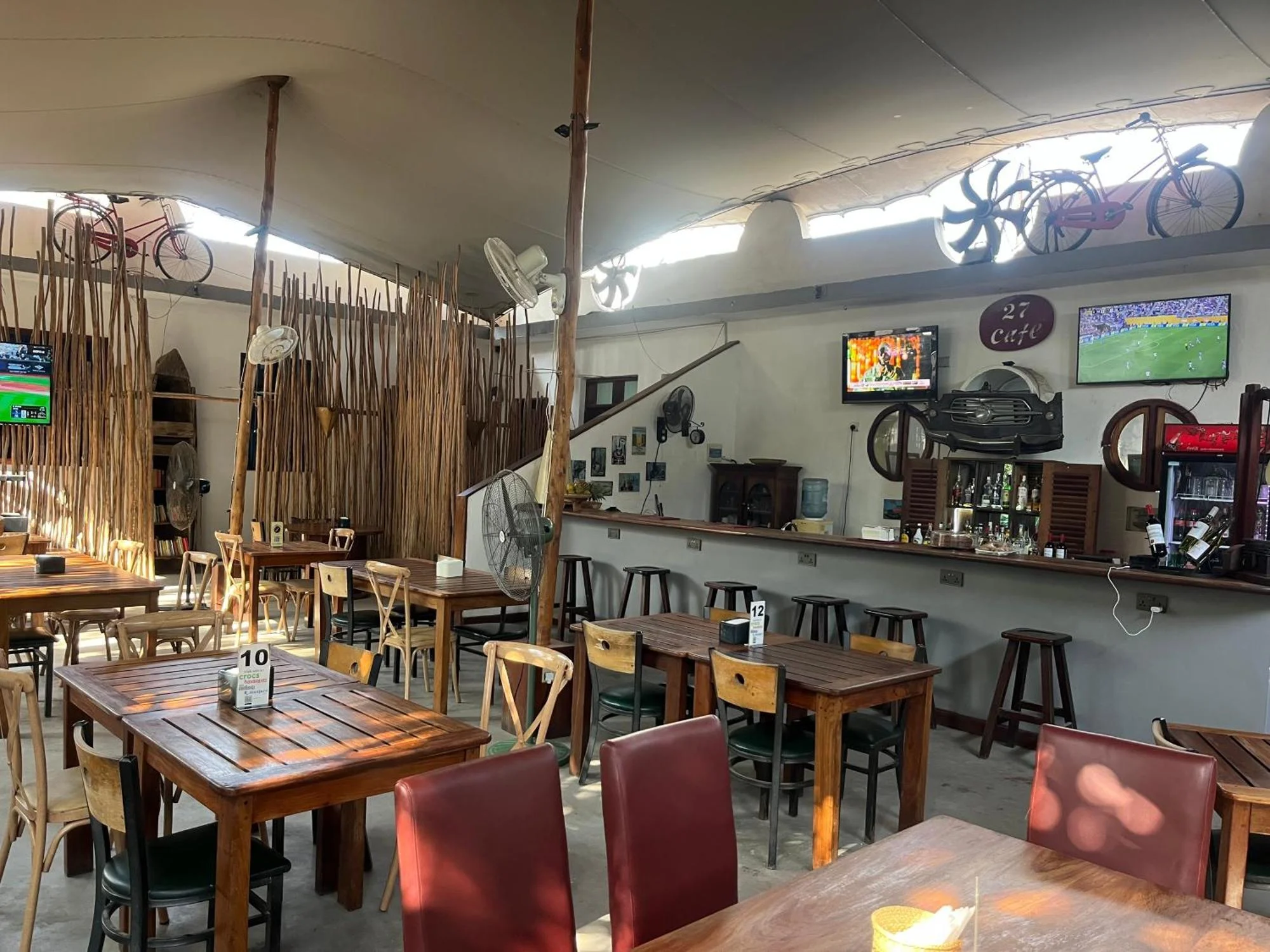 27 Cafe Zanzibar Airport Hotel - Image 6