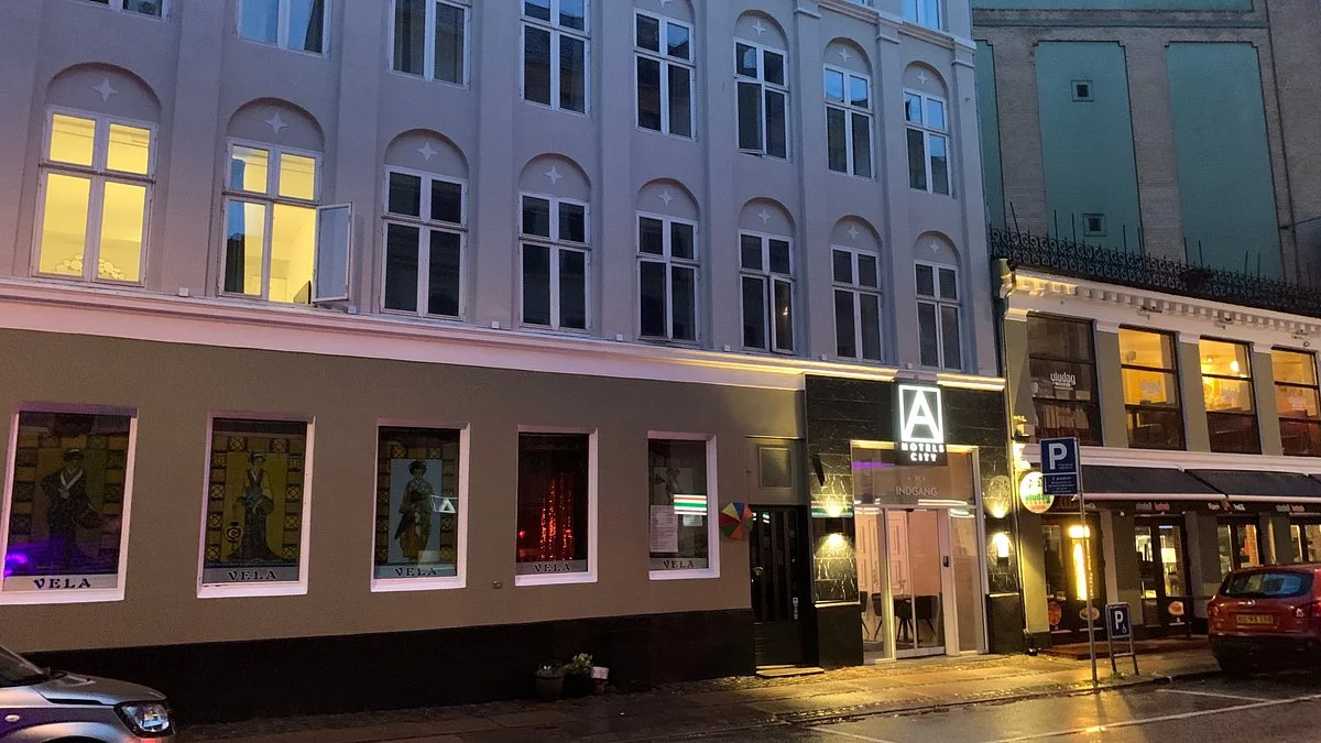 A Hotels City - Image 14