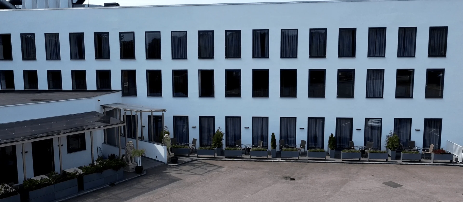 A Hotels City - Image 1