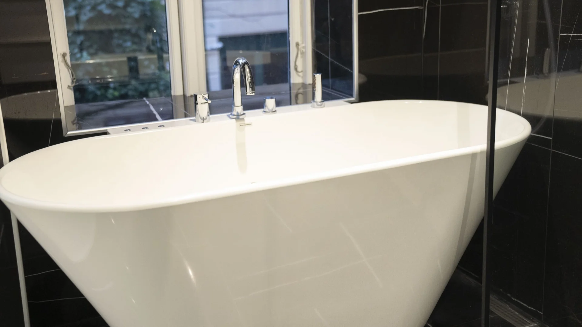 A Hotels City - Image 12