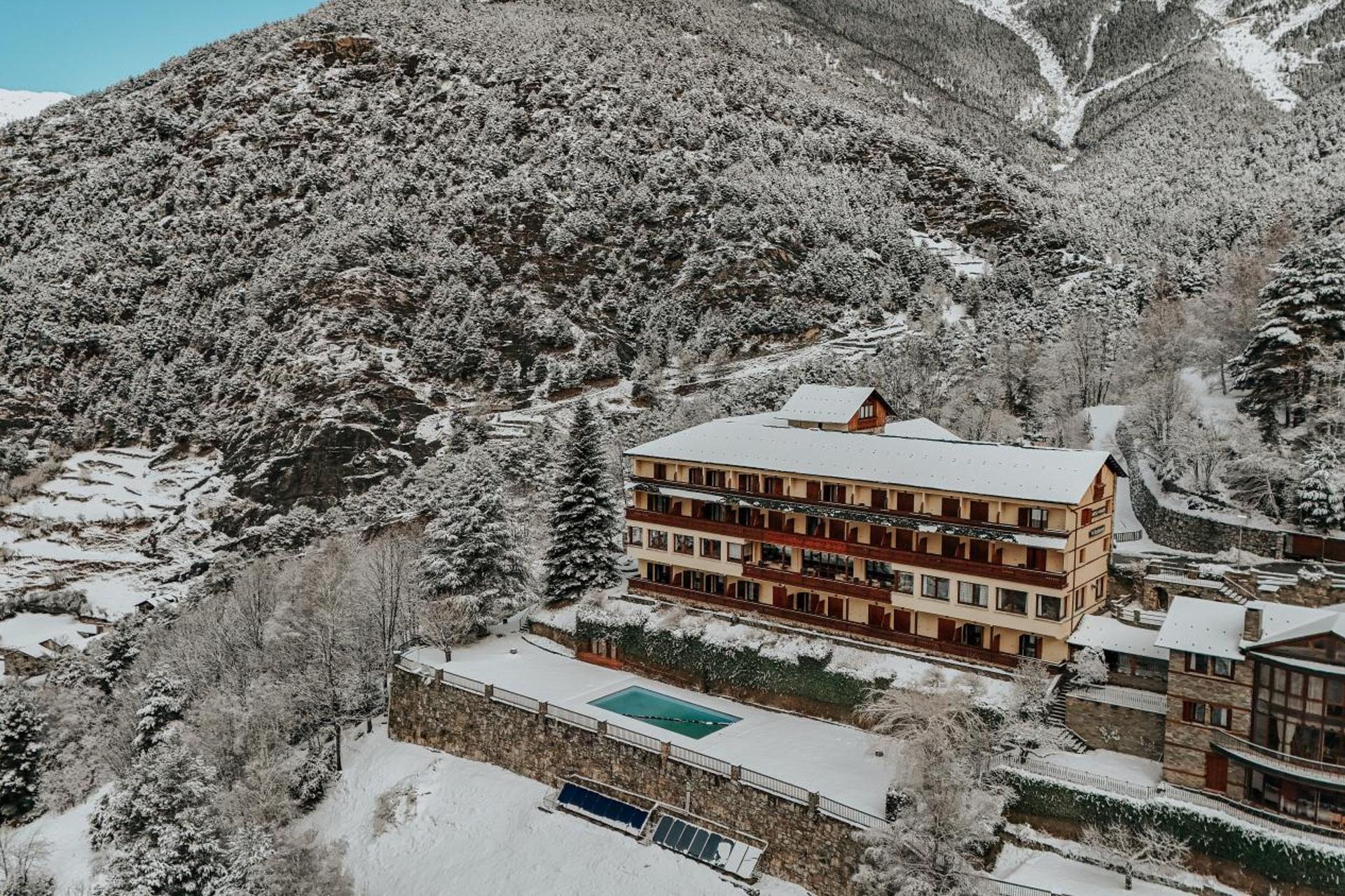 Experience Luxury at abba Ordino Babot Hotel in Andorra - Image 9