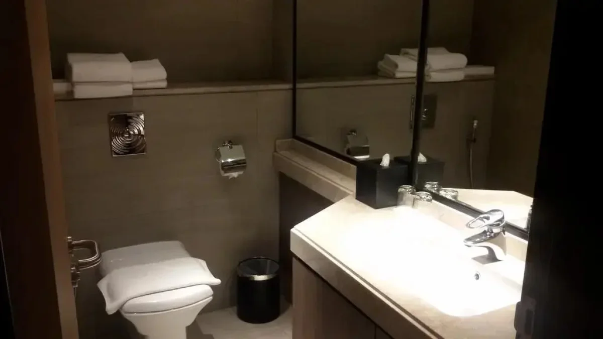 Abu Dhabi Airport Hotel T1 International Departures - Image 2