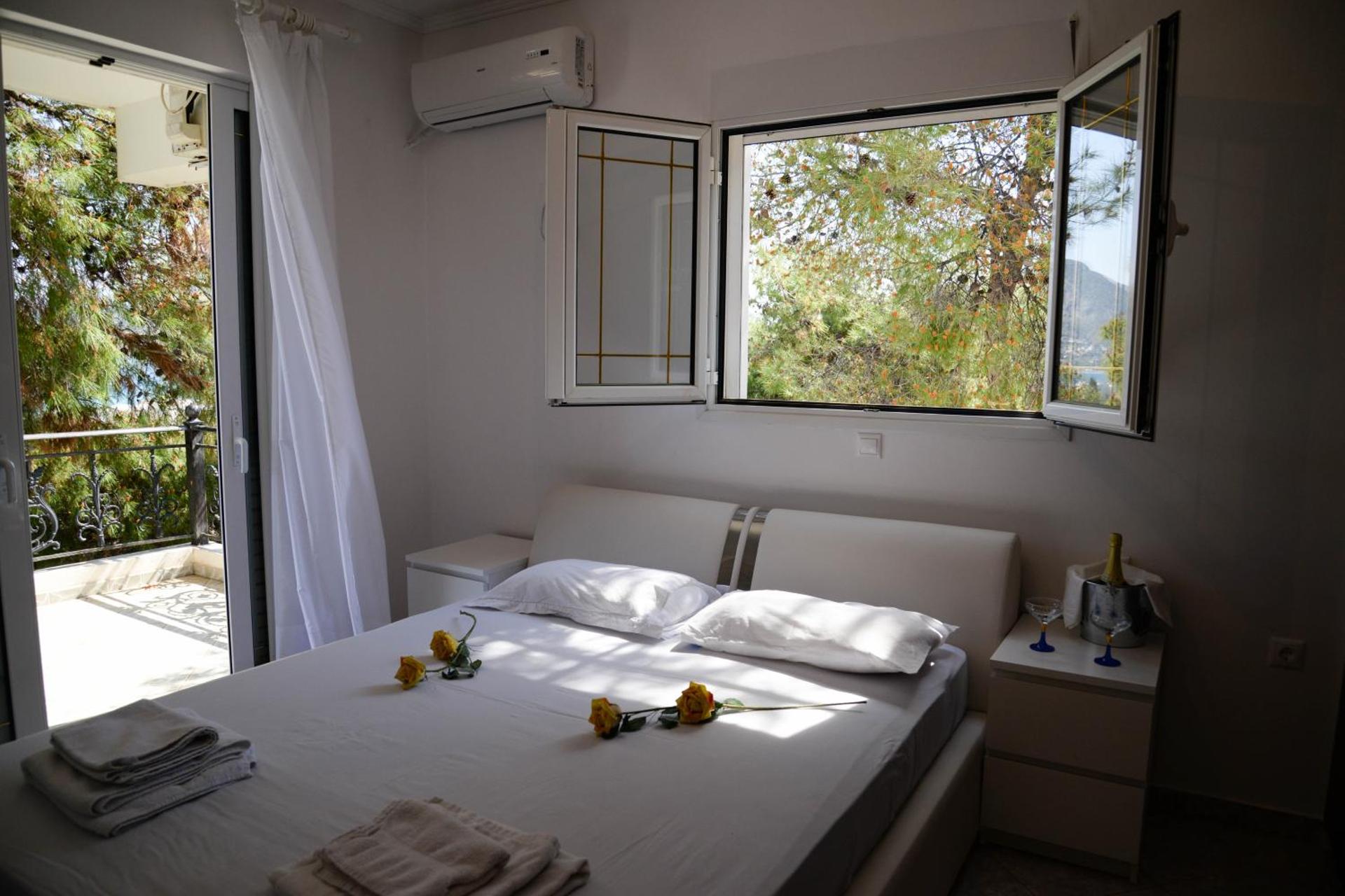 Aias Summer House - Image 13