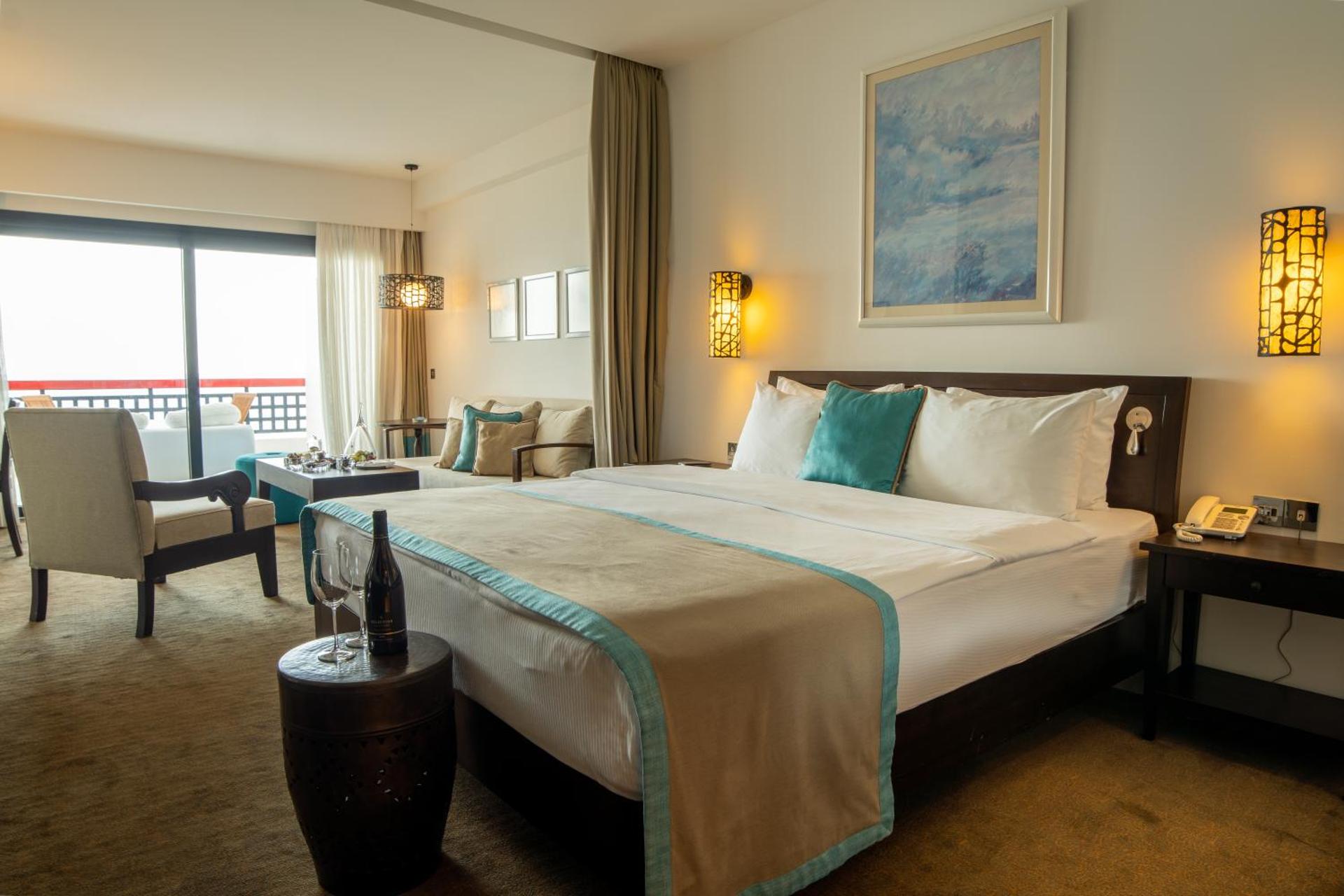 Arkin Palm Beach Hotel - Image 2