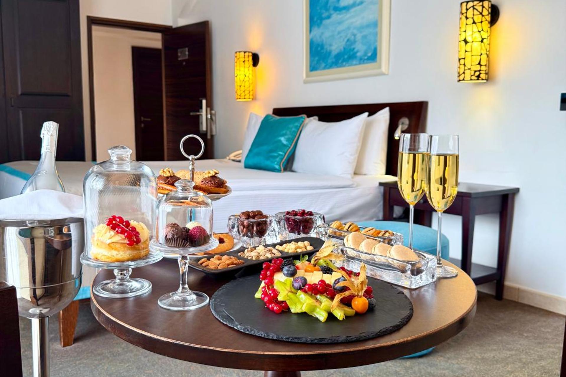 Arkin Palm Beach Hotel - Image 12