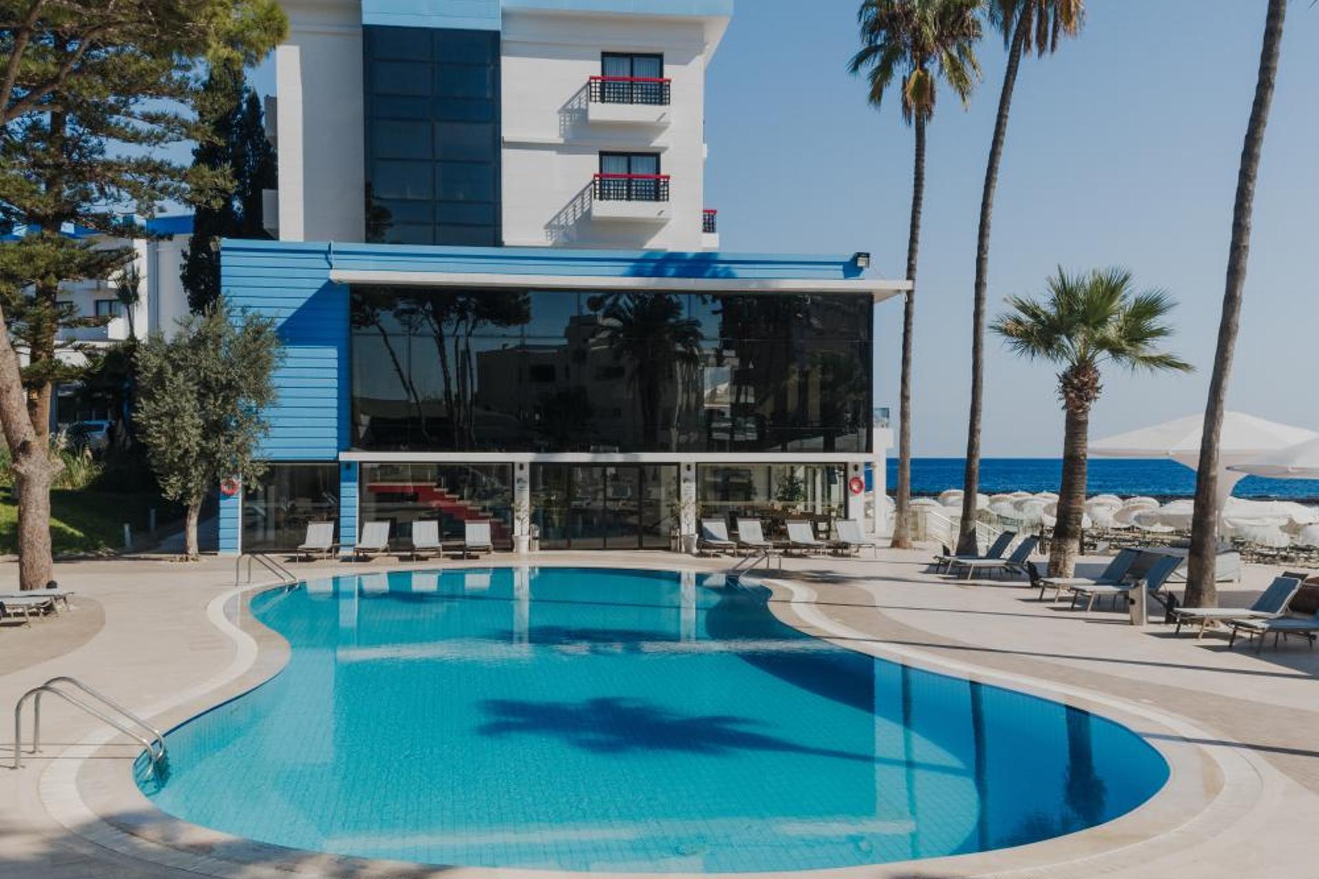 Arkin Palm Beach Hotel - Image 10