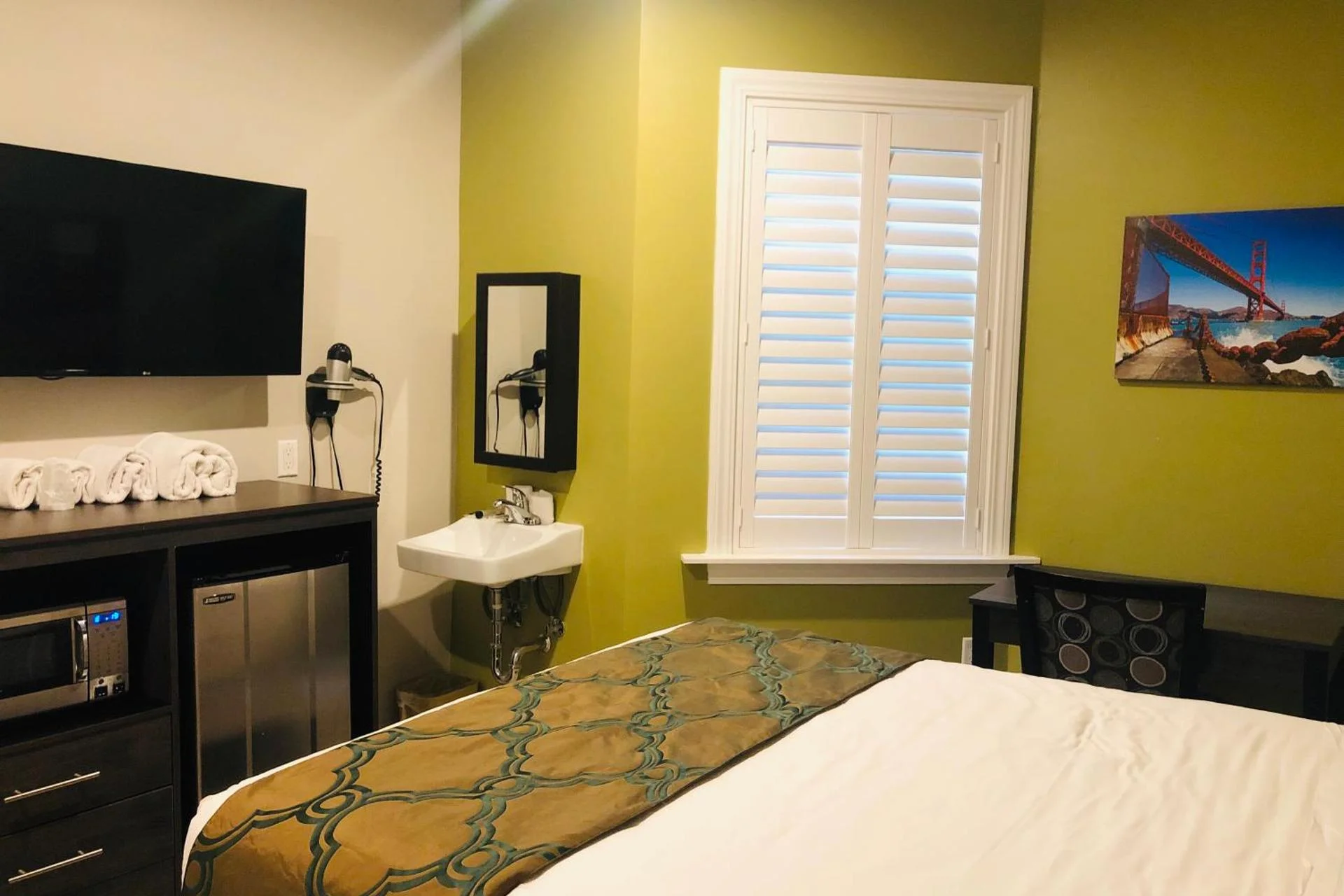 Experience the Best Hospitality at Bay Hotel in San Francisco - Image 2