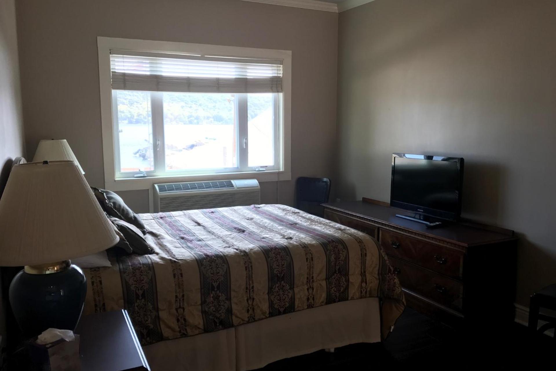 Beachcomber Inn - Image 5