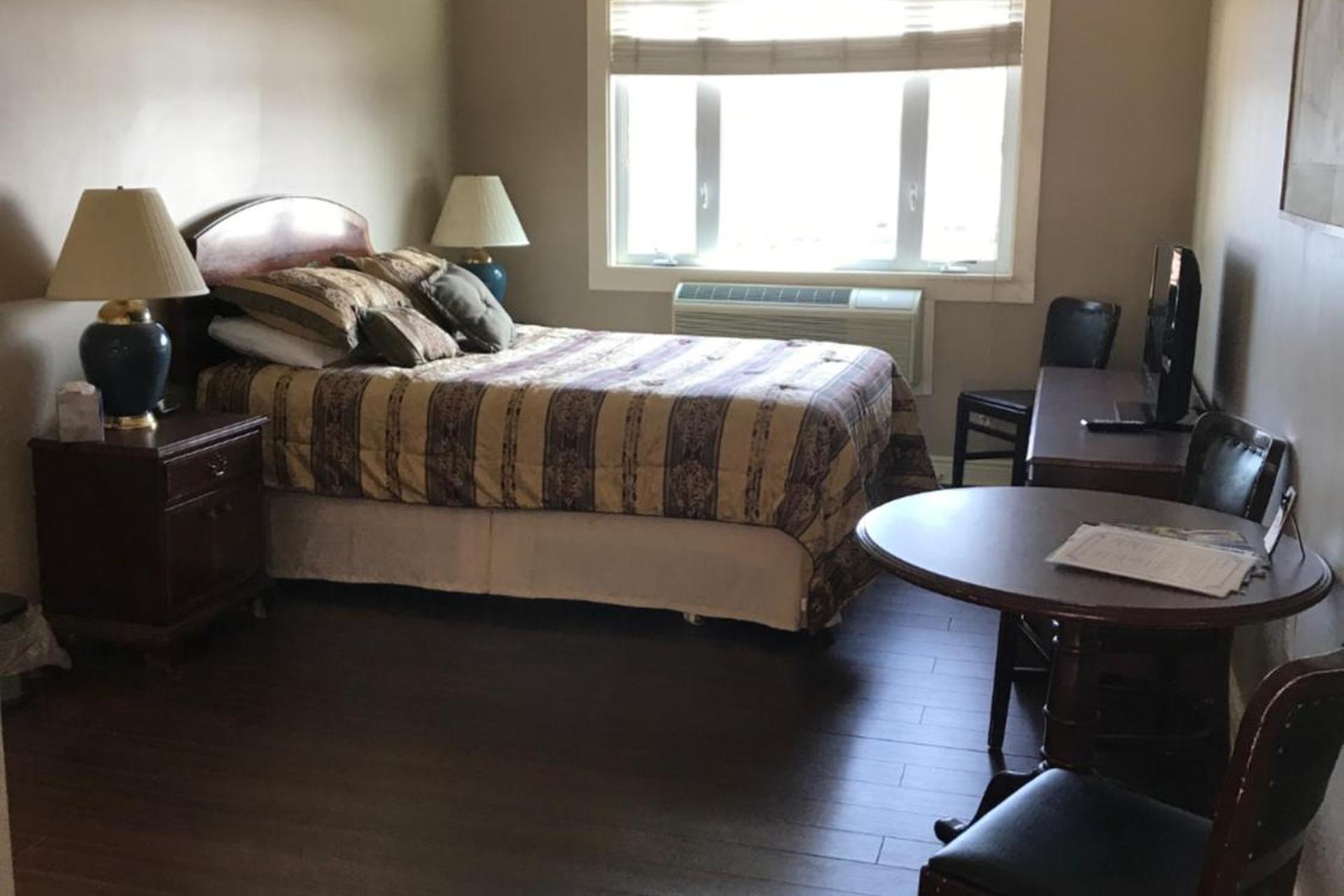 Beachcomber Inn - Image 7