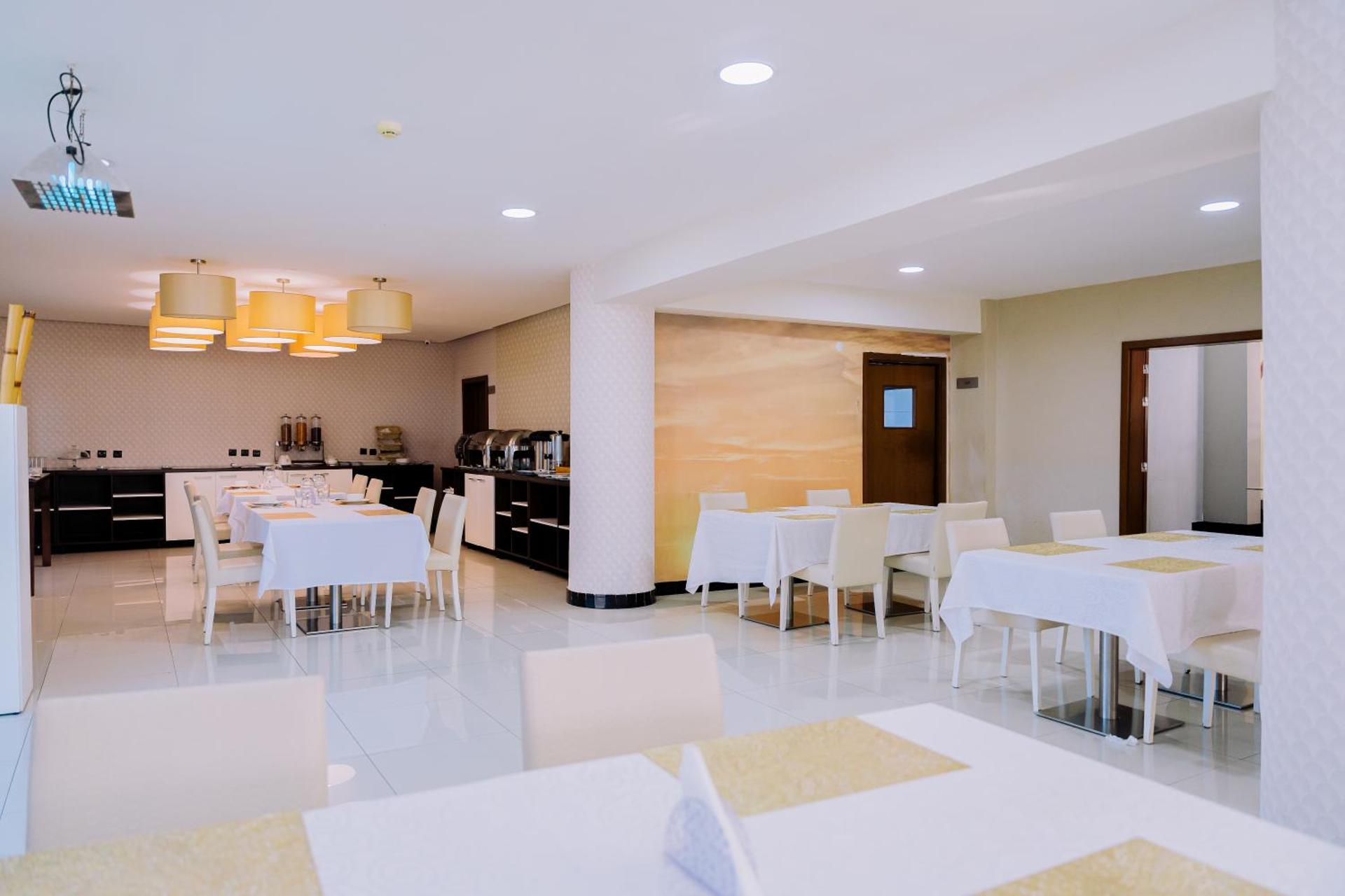 Beira Terrace Hotel - Image 19