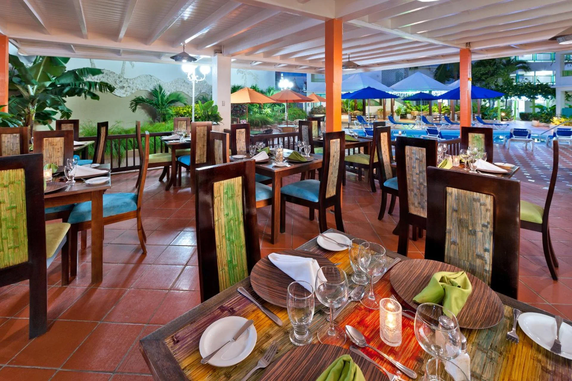 Blue Horizon Hotel - Image 5