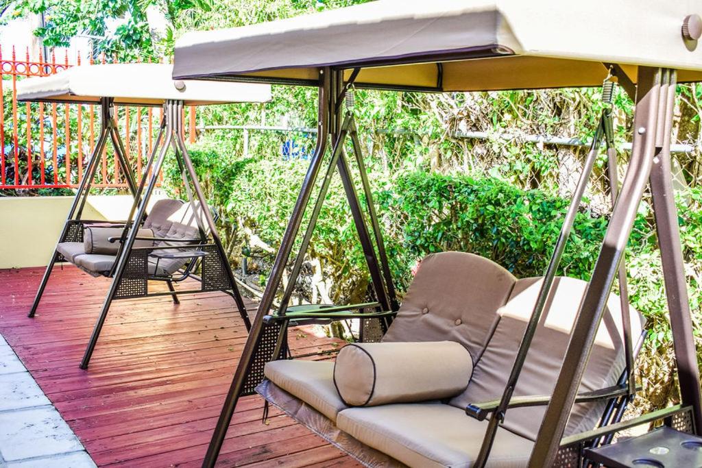 Brownstone Guesthouses Seabeach - Image 19