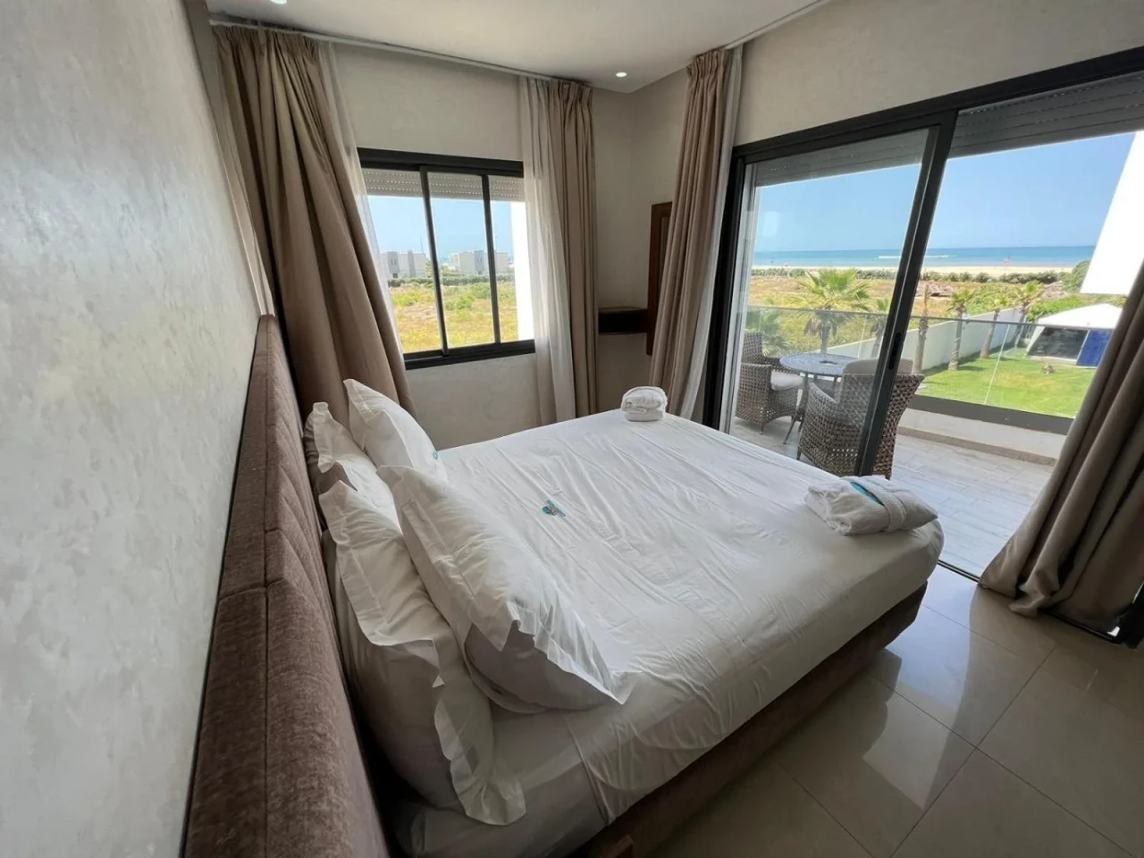 Casa Beach Hotel - Image 14