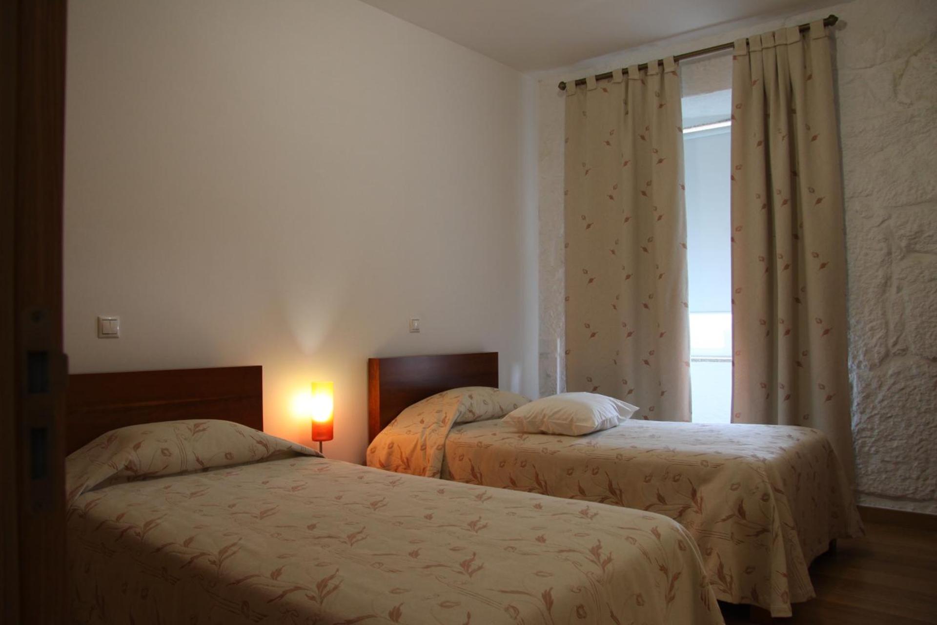 Descubra a Casa da Quinta da Calçada: Um Refúgio de Conforto e Elegância - Imagem 39