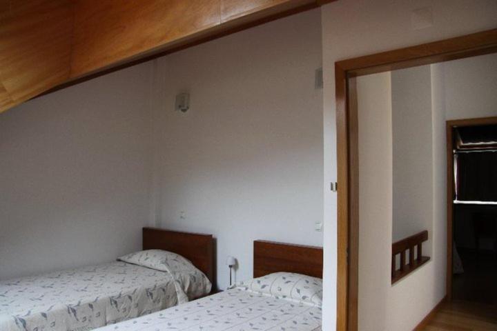 Descubra a Casa da Quinta da Calçada: Um Refúgio de Conforto e Elegância - Imagem 41