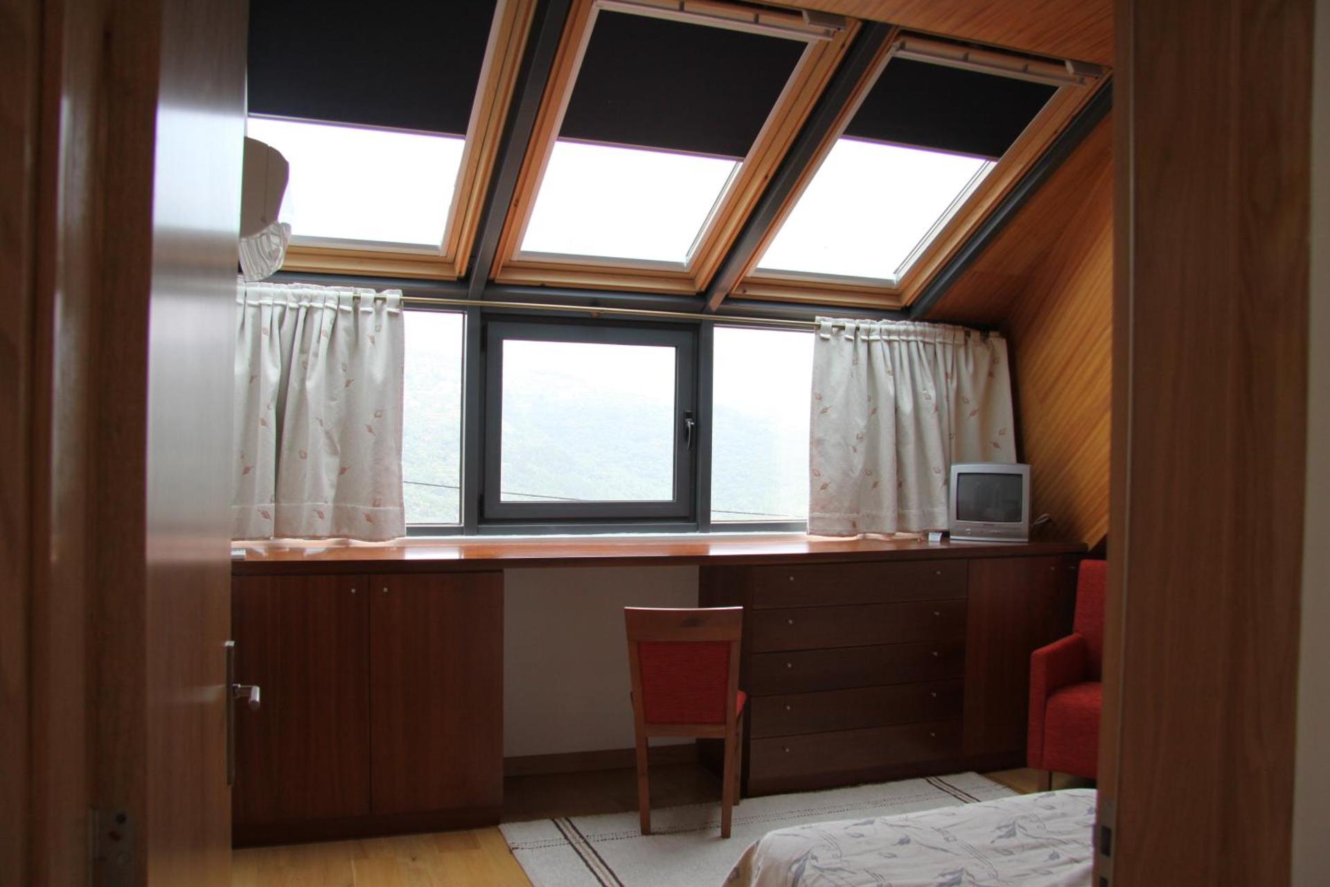 Descubra a Casa da Quinta da Calçada: Um Refúgio de Conforto e Elegância - Imagem 44