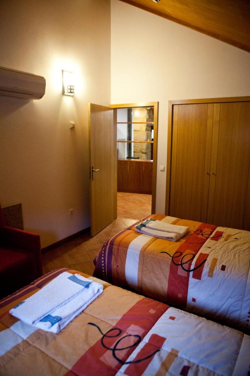 Descubra a Casa da Quinta da Calçada: Um Refúgio de Conforto e Elegância - Imagem 48