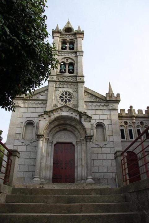 Descubra a Casa da Quinta da Calçada: Um Refúgio de Conforto e Elegância - Imagem 53