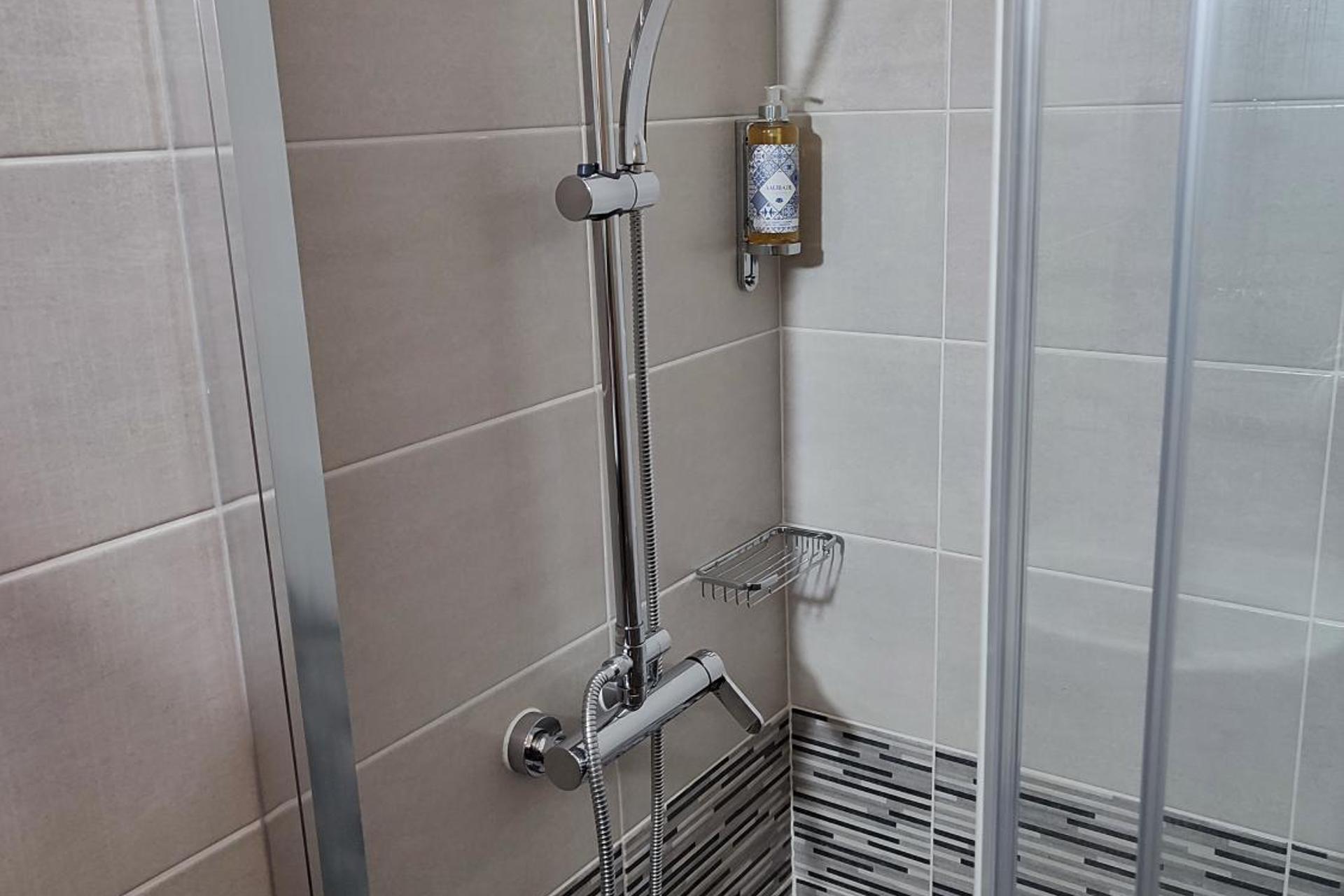 Descubra o Refúgio Perfeito na Casa das Escadinhas - Imagem 41