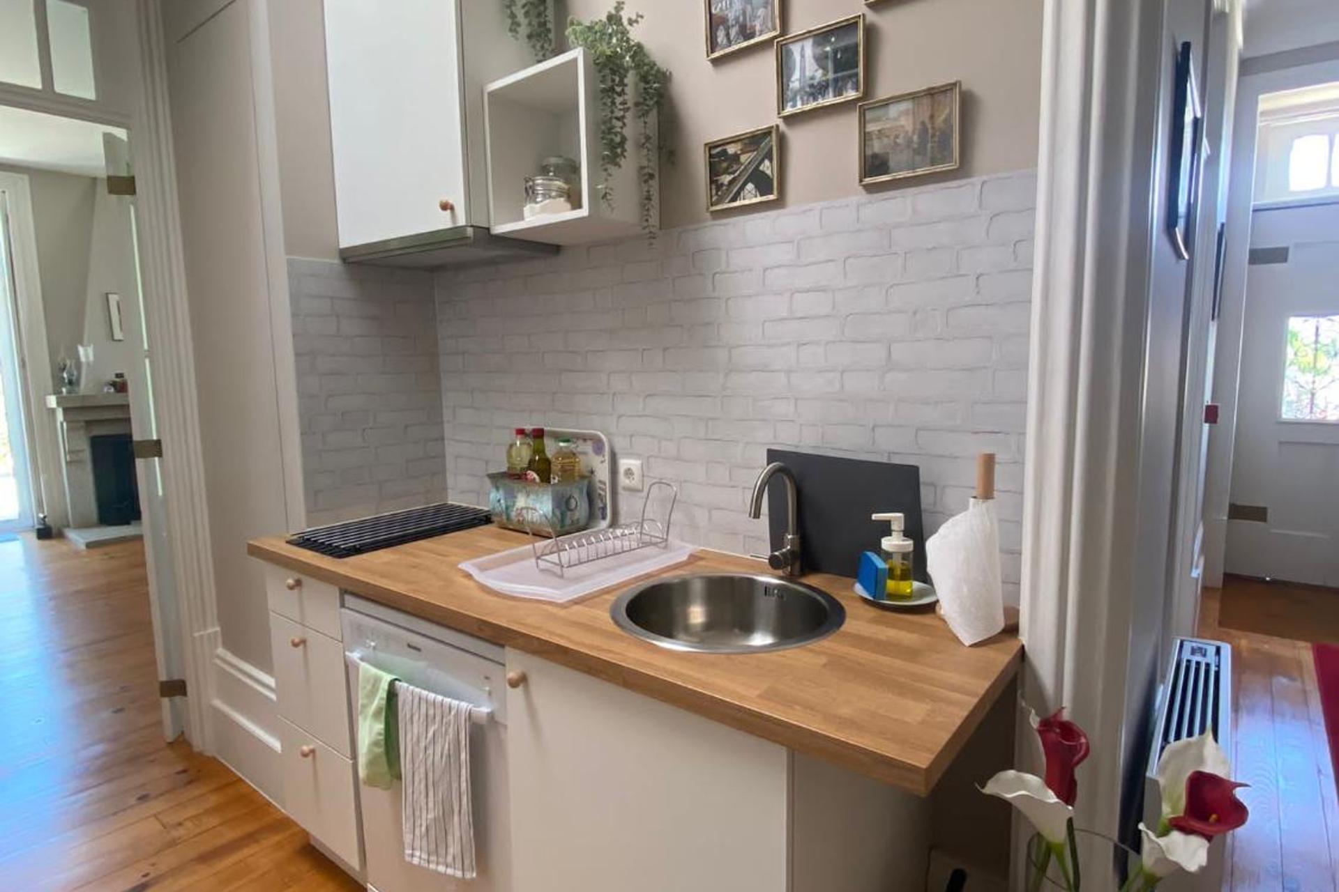 Descubra a Casa de Carrapatelo: Um Refúgio de Conforto e Confiança - Imagem 29