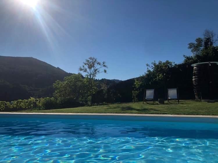 Descubra a Casa de Carrapatelo: Um Refúgio de Conforto e Confiança - Imagem 52