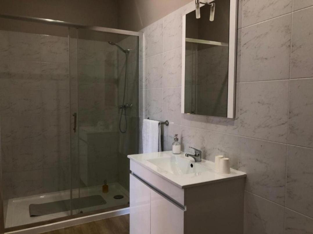 Descubra a Casa de Carrapatelo: Um Refúgio de Conforto e Confiança - Imagem 72