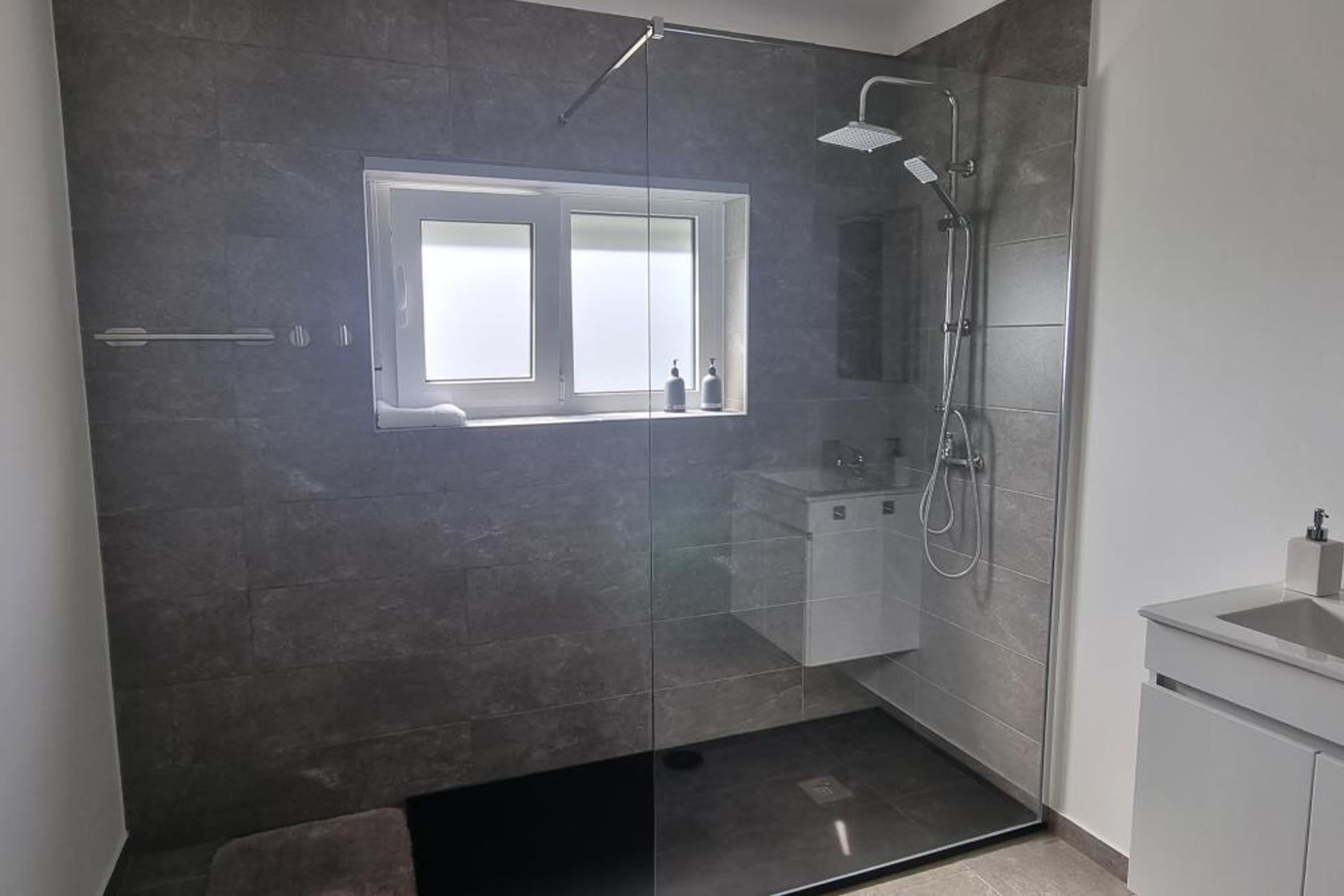 Descubra a Casa do Espadanal: Um Refúgio de Conforto e Tradição - Imagem 11