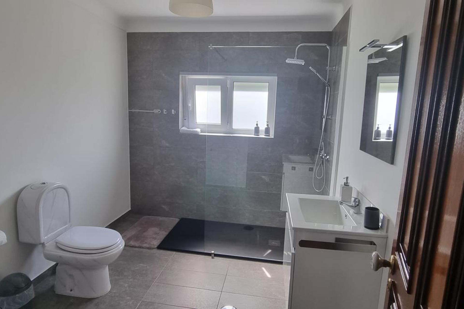 Descubra a Casa do Espadanal: Um Refúgio de Conforto e Tradição - Imagem 31