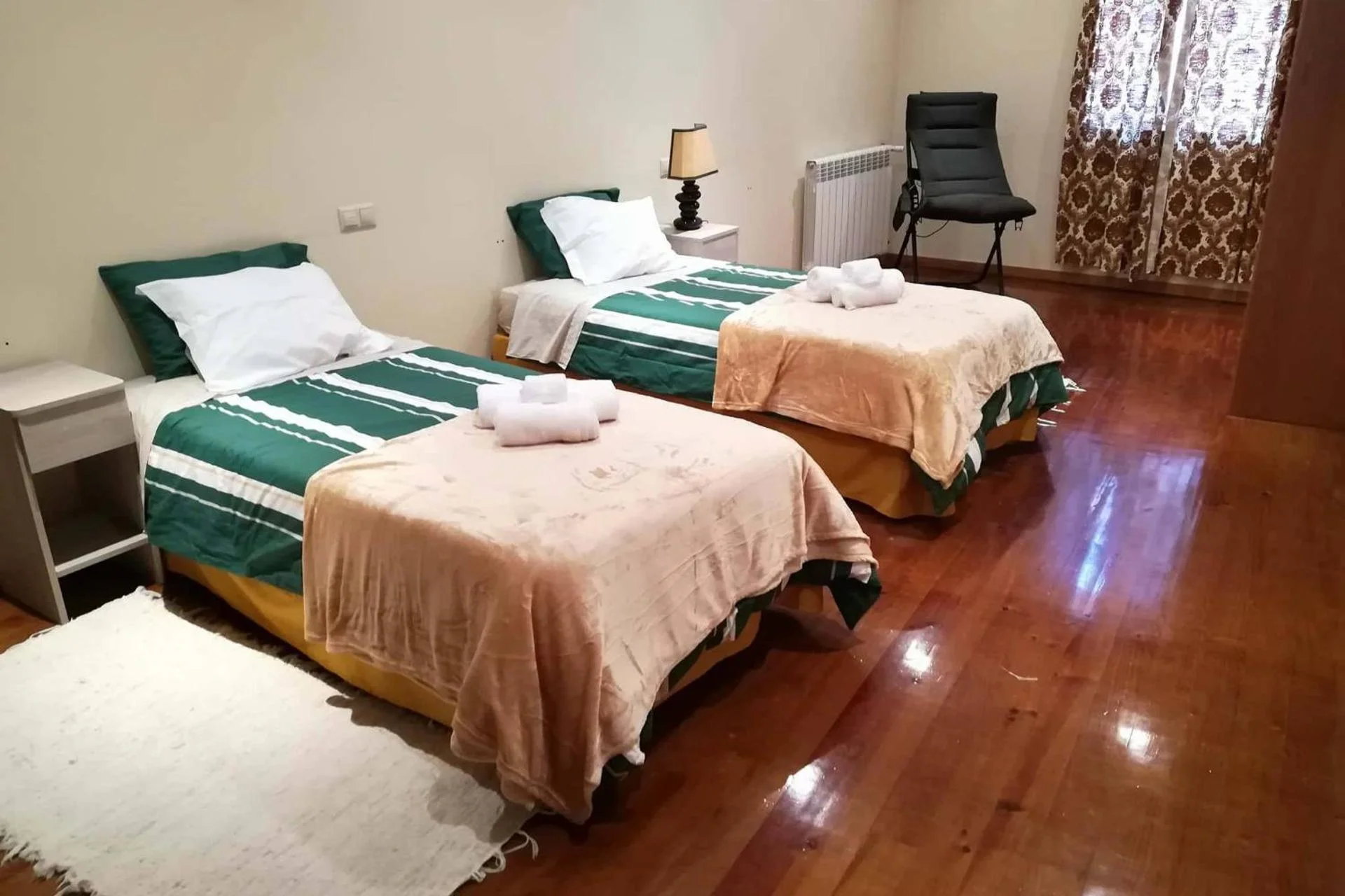 Experience the Charm of Casa dos Confrades: Your Ideal Stay Awaits - Image 10