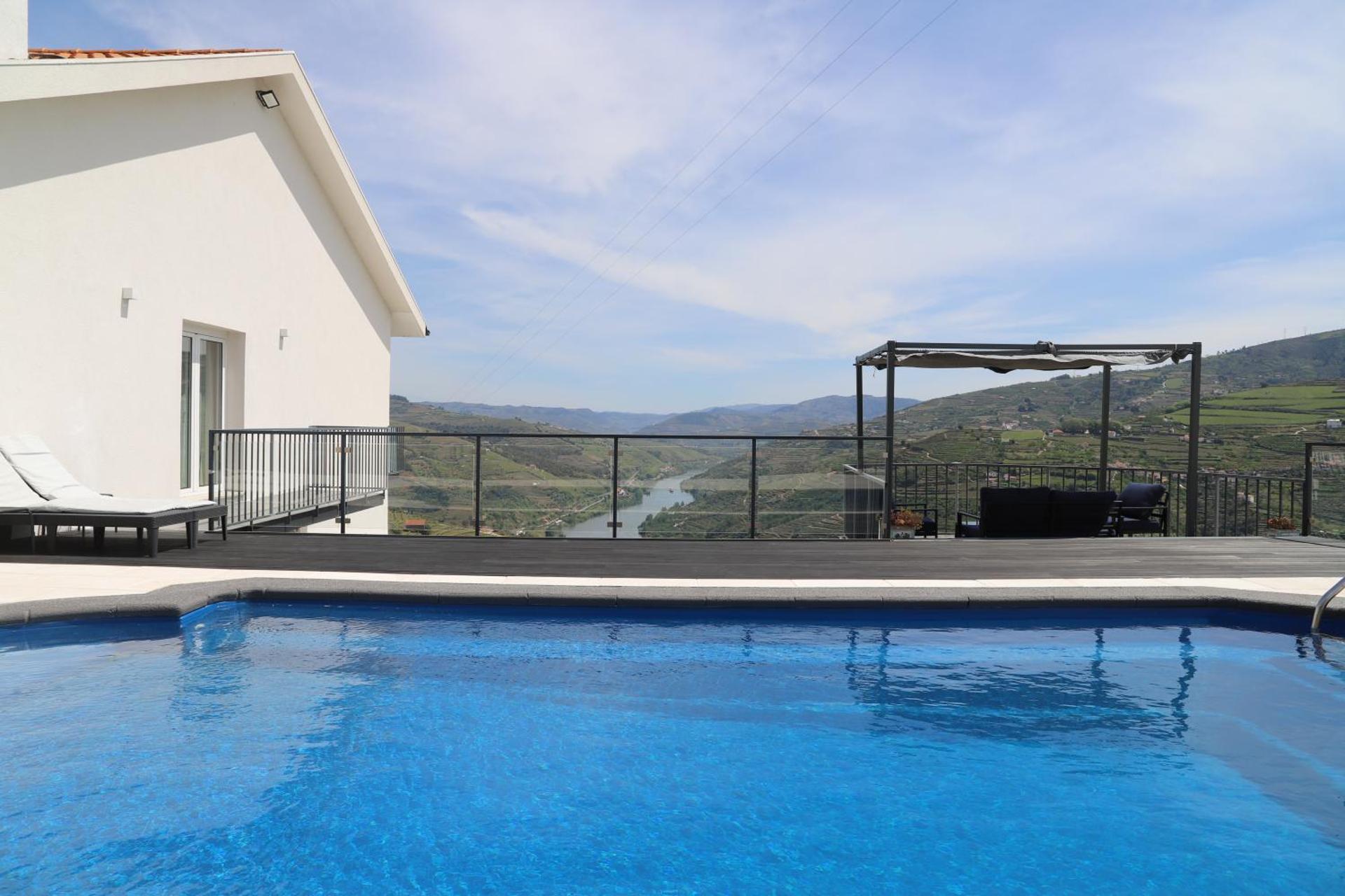 Descubra a Casa Vale do Douro: A Joia da Hospitalidade Portuguesa - Imagem 35