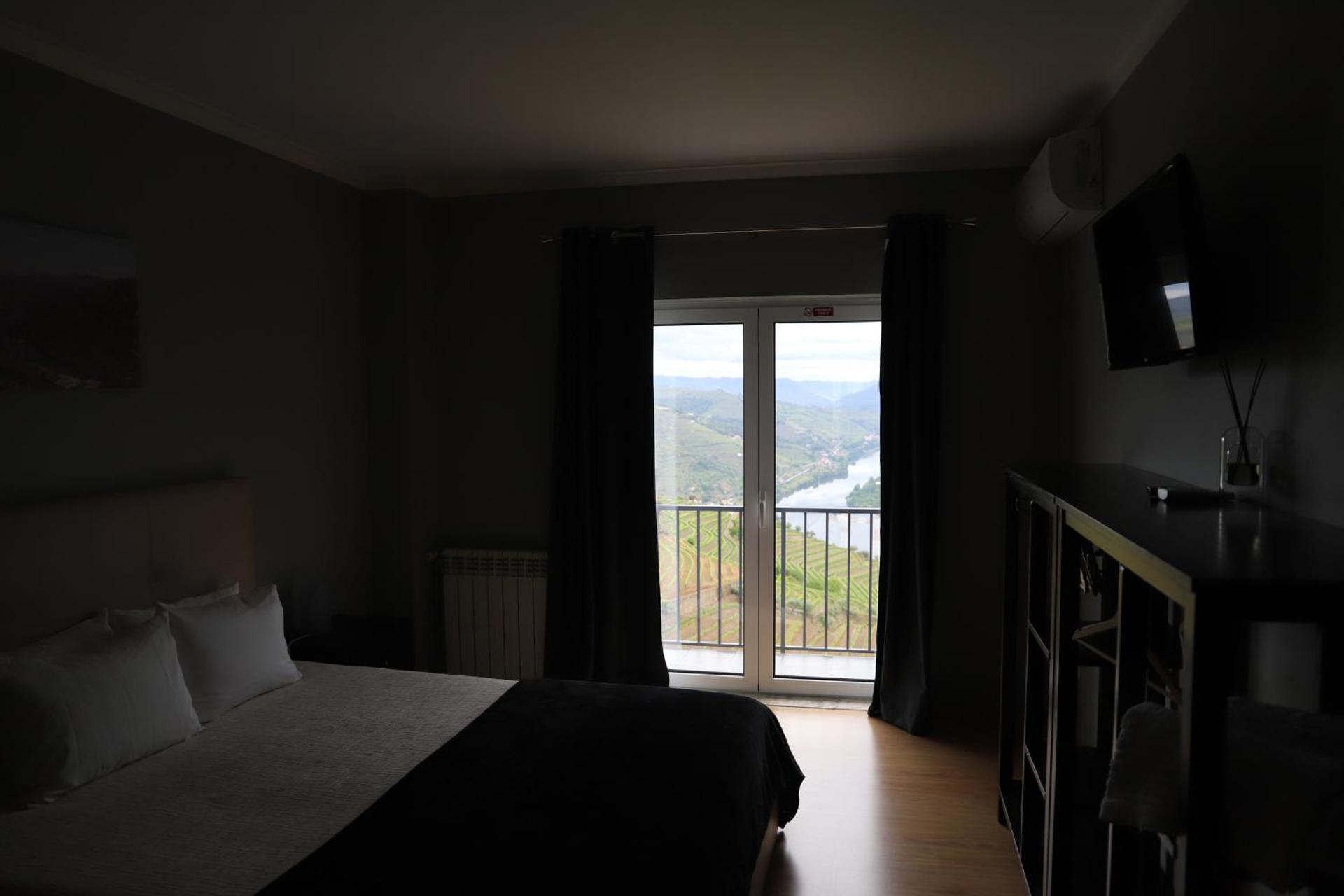 Descubra a Casa Vale do Douro: A Joia da Hospitalidade Portuguesa - Imagem 98