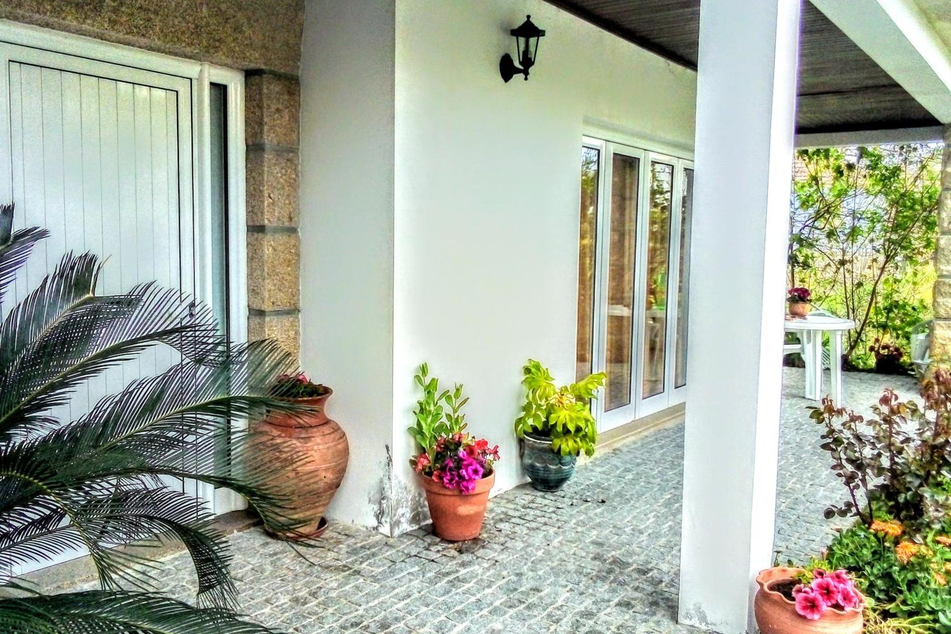 Descubra a Casa Vale do Rio Ovil: Uma Experiência Incomparável em Hospitalidade - Imagem 17