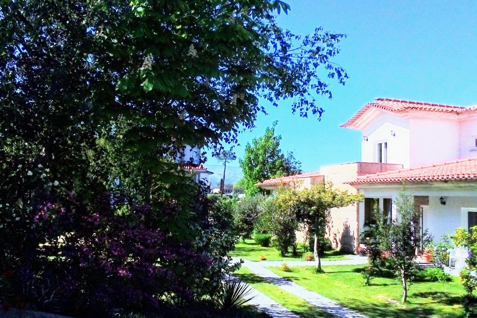 Descubra a Casa Vale do Rio Ovil: Uma Experiência Incomparável em Hospitalidade - Imagem 51