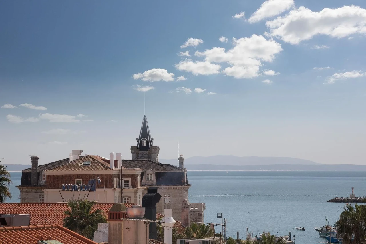 Cascais Hotel - Image 6