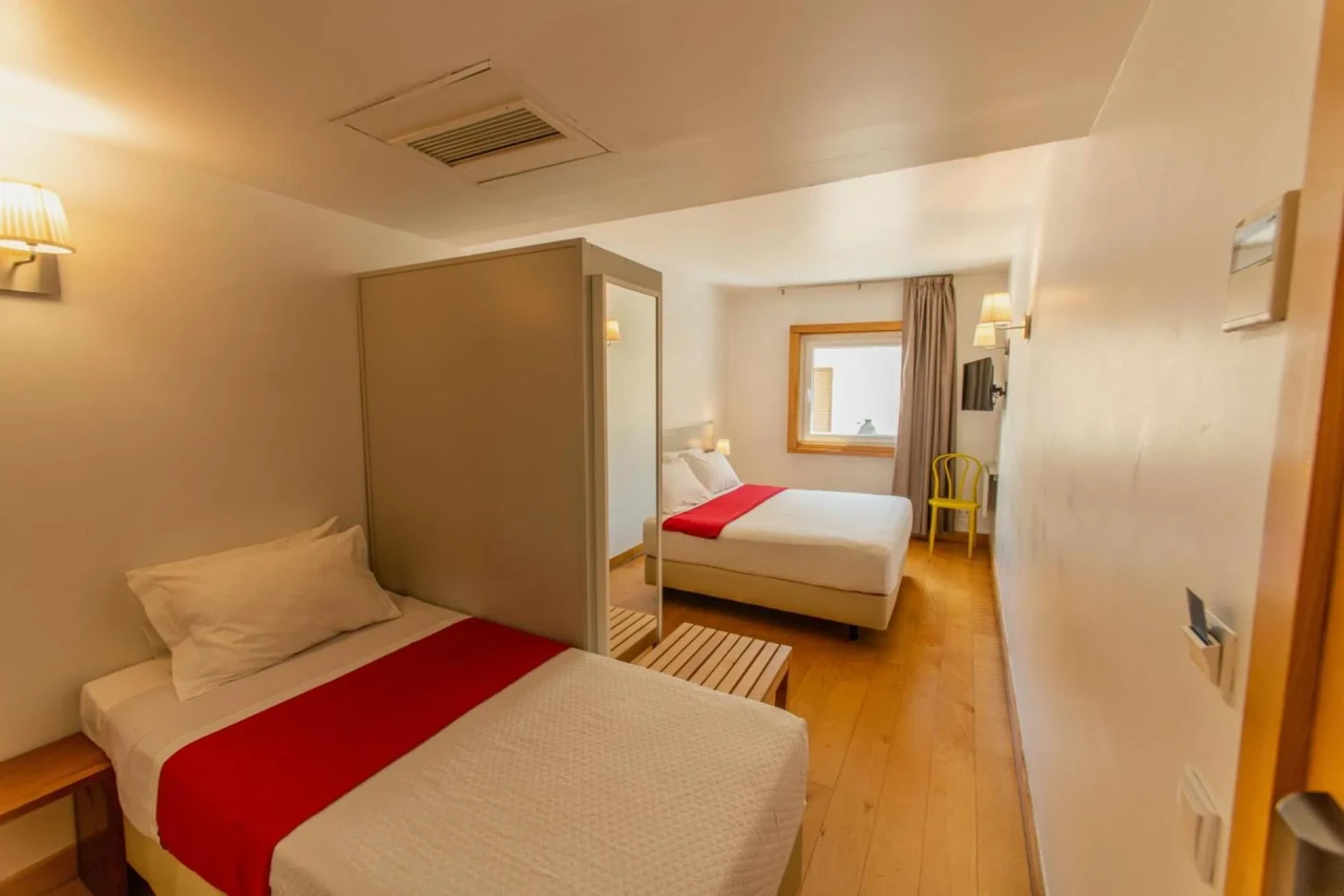 Cascais Hotel - Image 12
