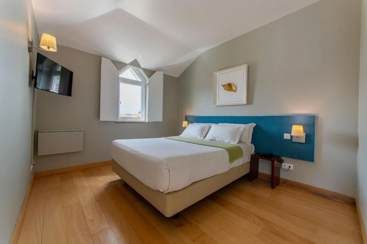 Cascais Hotel - Image 8