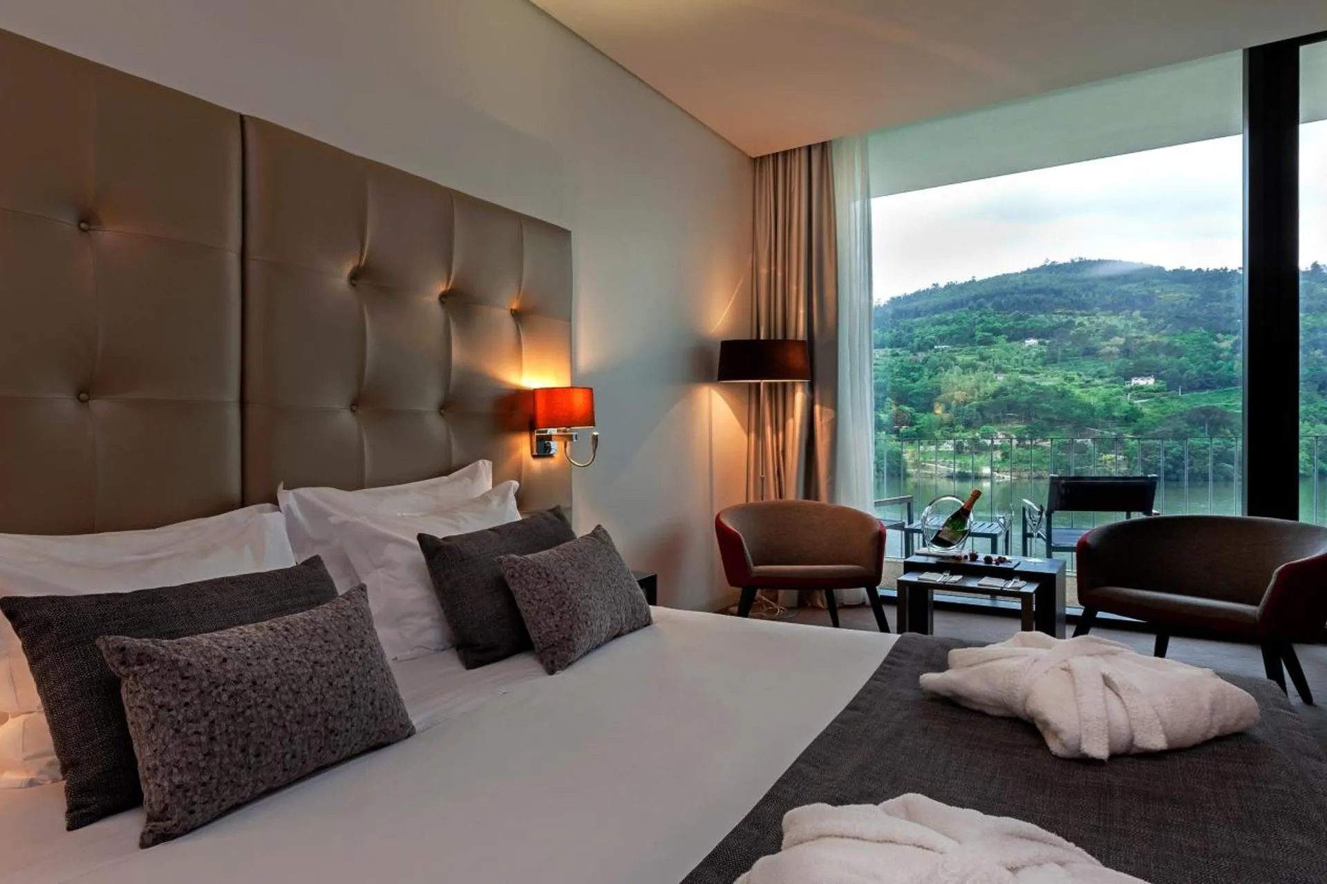 Descubra o Douro Royal Valley Hotel & Spa: Um Refúgio de Luxo no Vale do Douro - Imagem 10
