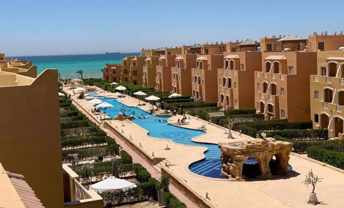 El HAYAH Resort - Image 1