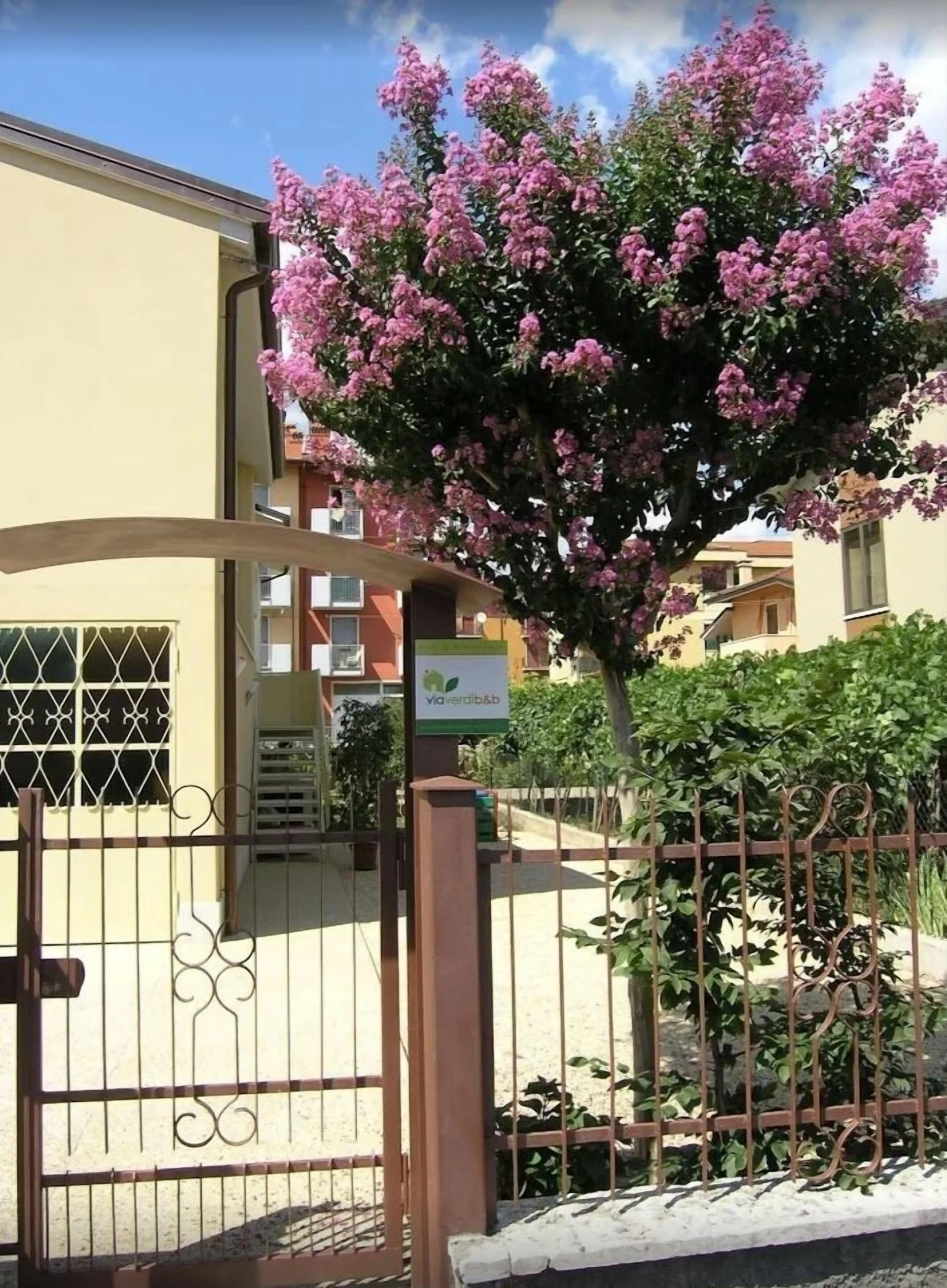 Emaar Grand Hotel - Image 7