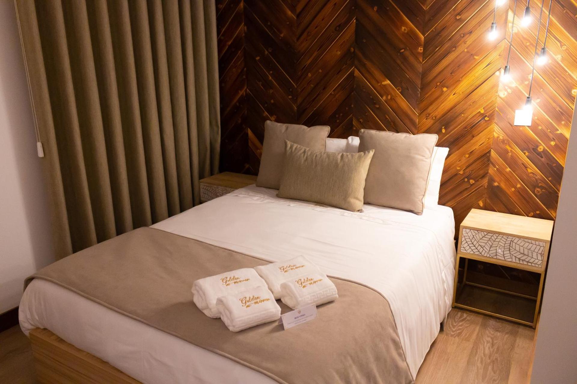 Descubra o Golden Mirror: Uma Experiência Inesquecível em Hospitalidade - Imagem 21