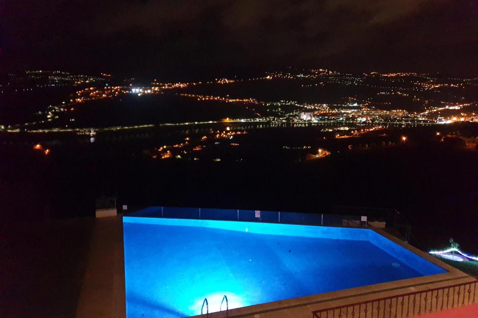 Descubra o Golden Mirror: Uma Experiência Inesquecível em Hospitalidade - Imagem 24