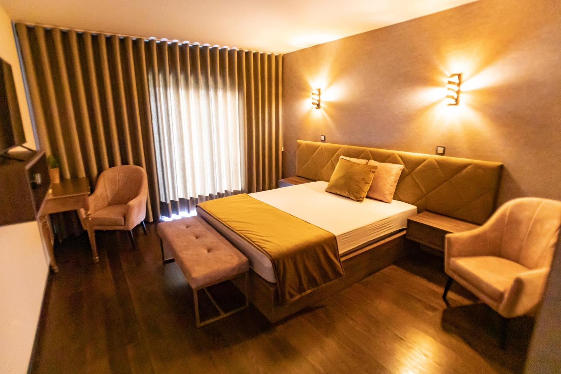 Descubra o Golden Mirror: Uma Experiência Inesquecível em Hospitalidade - Imagem 39