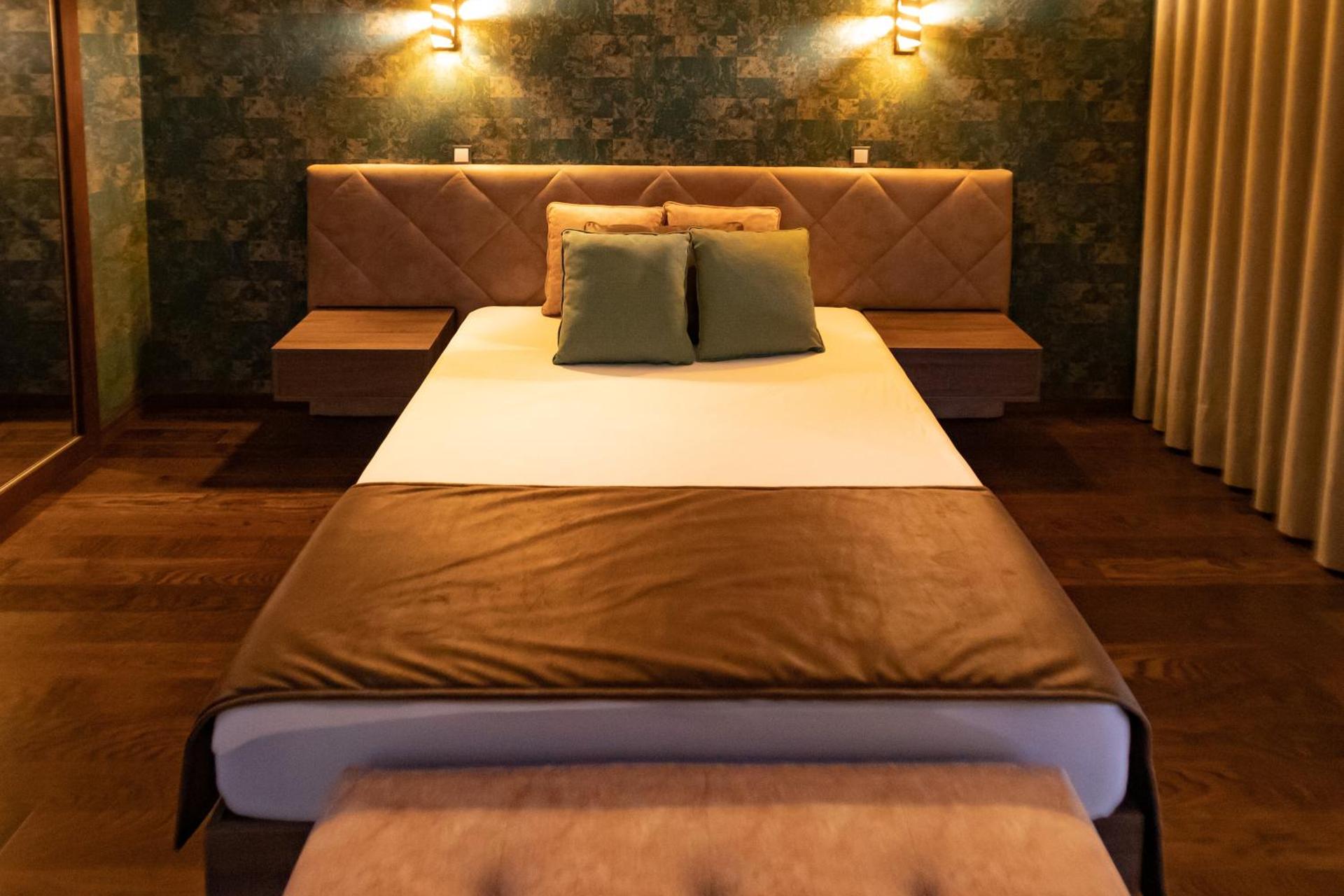 Descubra o Golden Mirror: Uma Experiência Inesquecível em Hospitalidade - Imagem 44