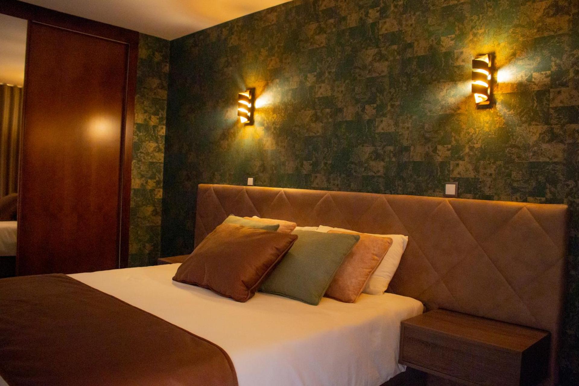 Descubra o Golden Mirror: Uma Experiência Inesquecível em Hospitalidade - Imagem 47