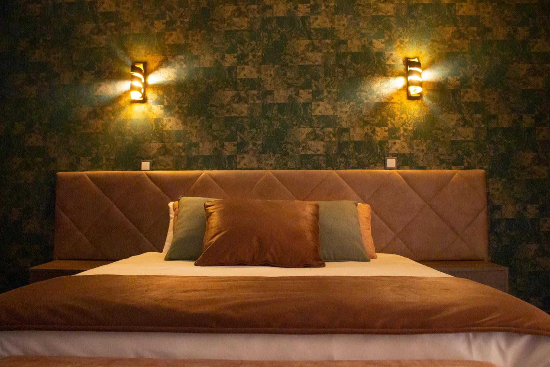 Descubra o Golden Mirror: Uma Experiência Inesquecível em Hospitalidade - Imagem 50