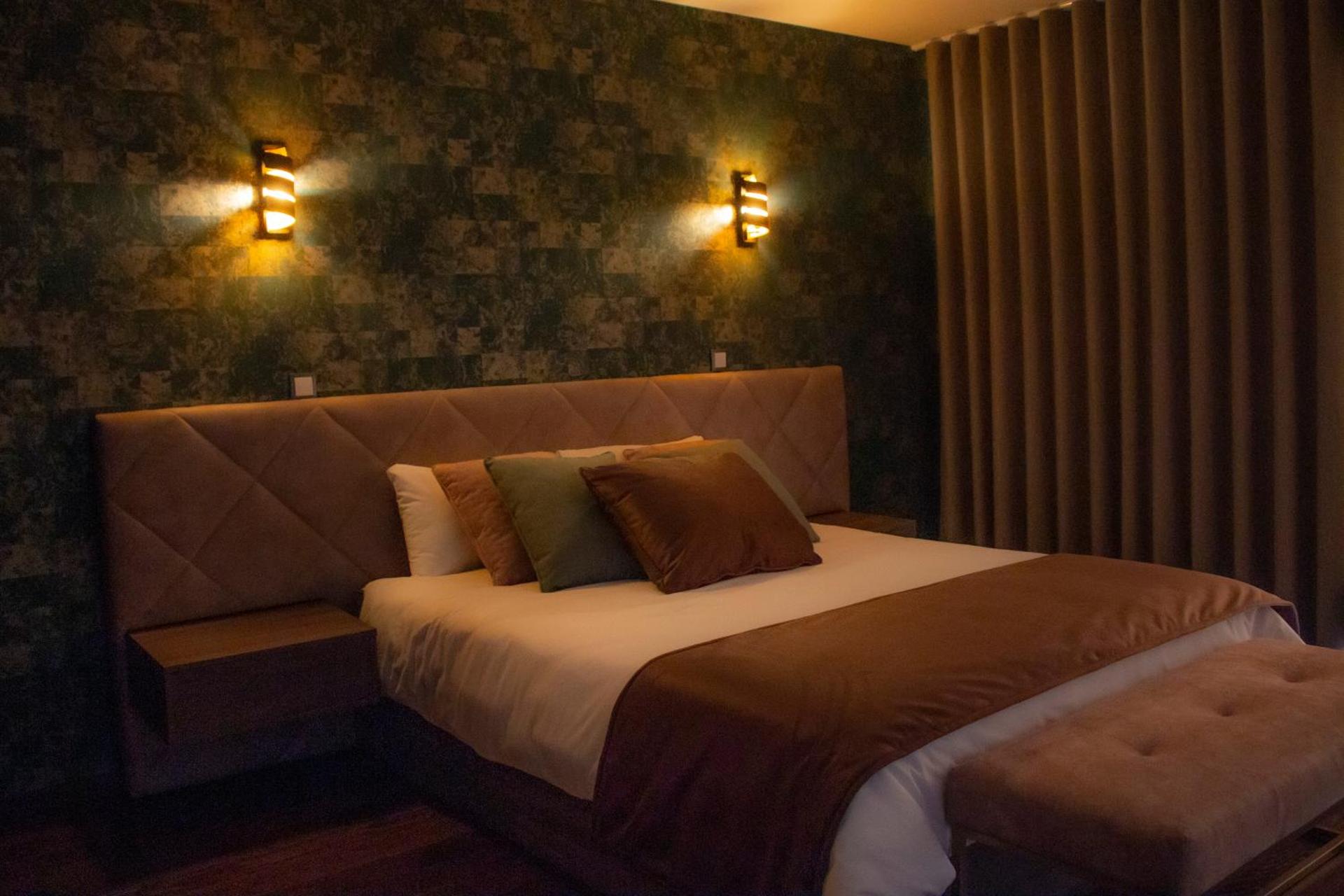 Descubra o Golden Mirror: Uma Experiência Inesquecível em Hospitalidade - Imagem 52