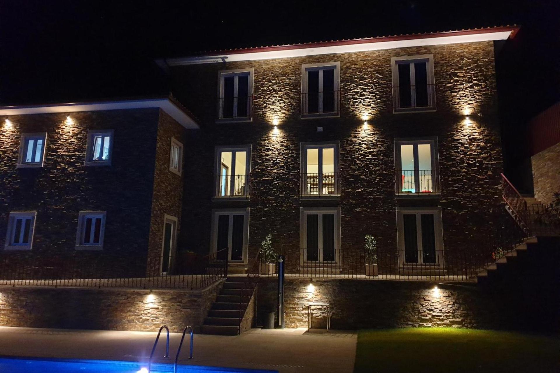 Descubra o Golden Mirror: Uma Experiência Inesquecível em Hospitalidade - Imagem 55