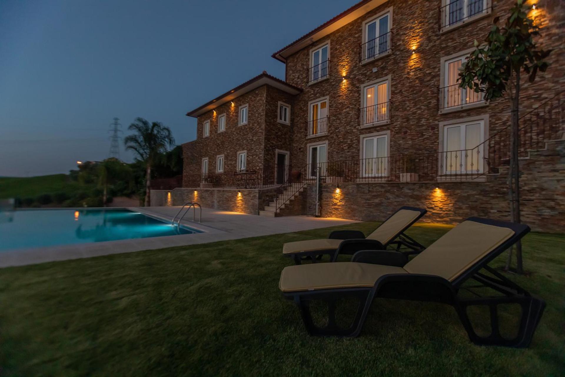 Descubra o Golden Mirror: Uma Experiência Inesquecível em Hospitalidade - Imagem 74