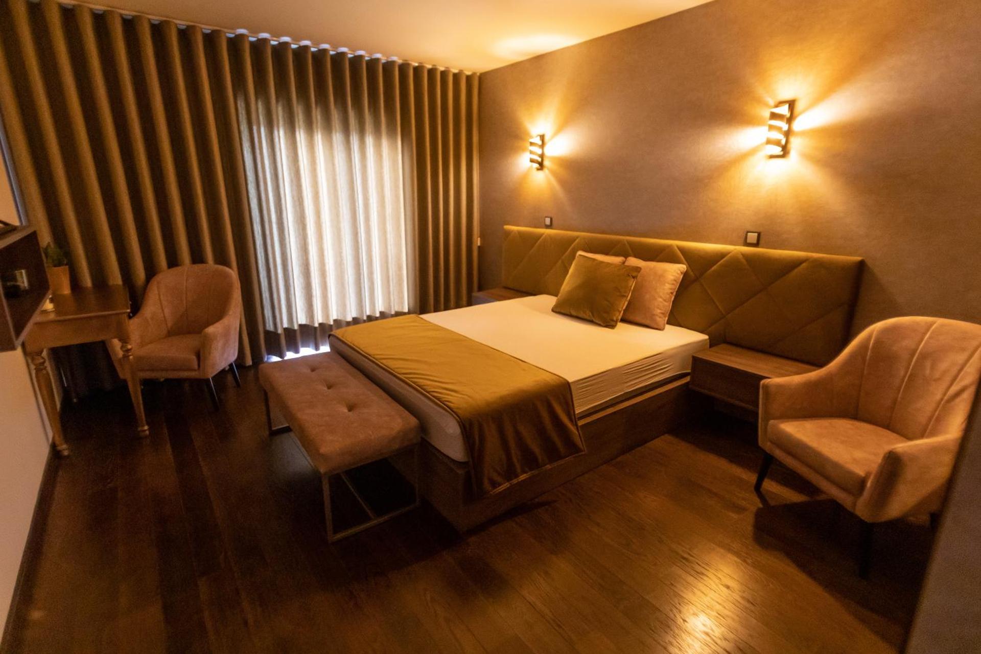 Descubra o Golden Mirror: Uma Experiência Inesquecível em Hospitalidade - Imagem 82